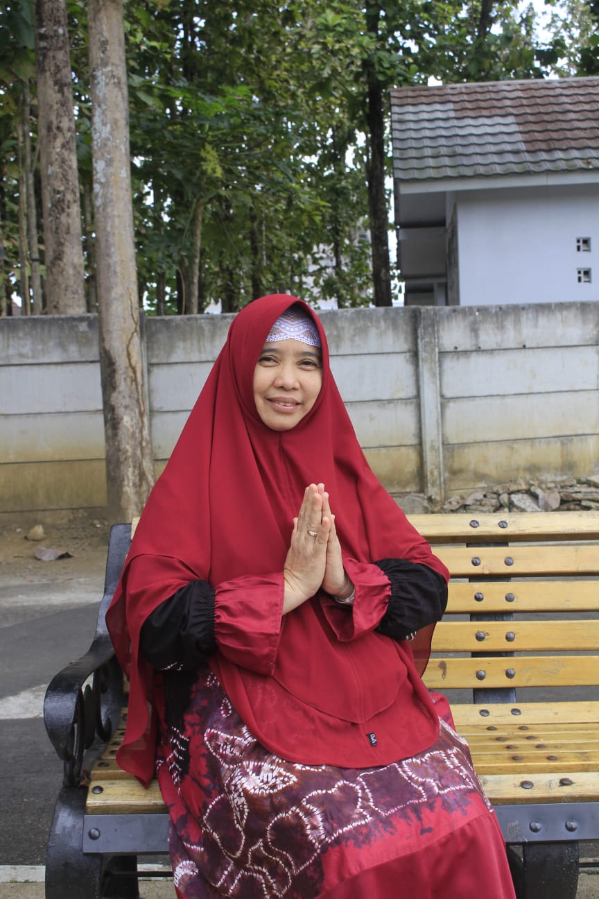Hj. Dian Saraswati, S.Pd., M.Kes